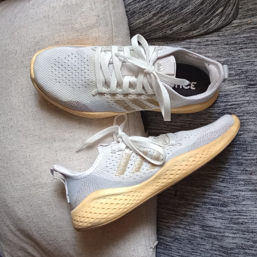 Adidas Bounce